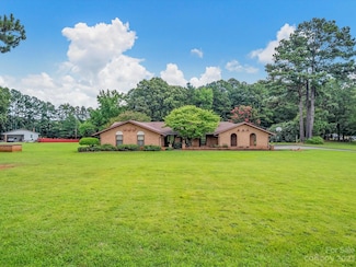 13101 Phillips Rd, Matthews, NC 28105