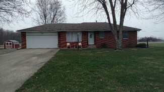 555 Gillcrest Dr, Albany, IN 47320