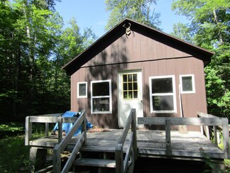 18 Bates Rd, Abbot, ME 04406