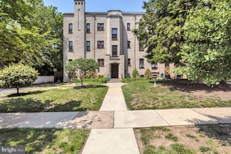 210 E Maple Ave Unit B4, Merchantville, NJ 08109
