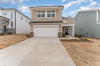 5906 Crossview Dr, Kernersville, NC 27284