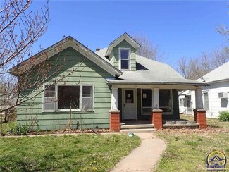 816 N Walnut St, Iola, KS 66749