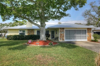 27 Sunset Dr, Sebastian, FL 32958