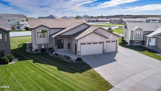 1800 Amber Place SW, Mandan, ND 58554