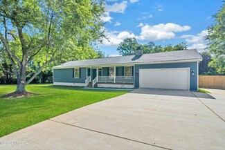 175 Erin Ct, Byron, GA 31008