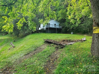 38 Glen Hill Dr, Weaverville, NC 28787