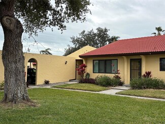 1318 56th St W, Bradenton, FL 34209
