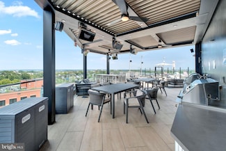 1021 N Garfield St Unit 527, Arlington, VA 22201