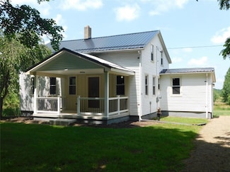 6858 Carpenter Rd, Conneautville, PA 16406
