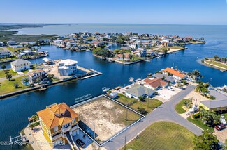 3206 Gulf Coast Dr, Hernando Beach, FL 34607