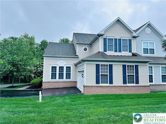 8480 Waterbury Ct, Breinigsville, PA 18031