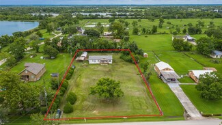 16450 Fir Rd, Santa Fe, TX 77517