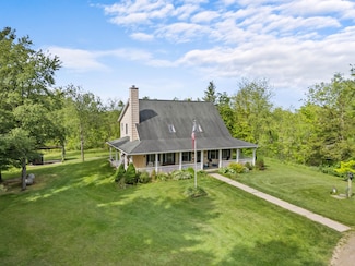 1687 Dimmers Rd, Reading, MI 49274