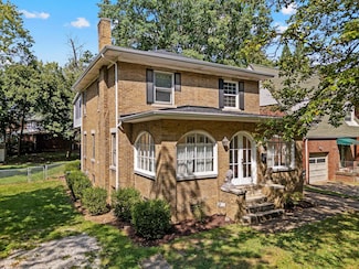 1220 Enslow Blvd, Huntington, WV 25701