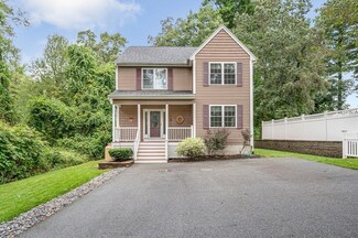 11 Tennessee Rd, Tewksbury, MA 01876