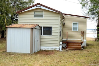 27021 S First Point Landing Rd, Goetzville, MI 49736