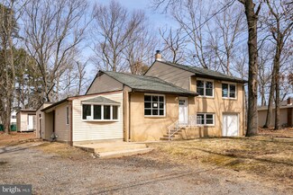 207 Cleveland Ave, Chesilhurst, NJ 08089