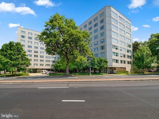 2475 Virginia Ave NW Unit 608, Washington, DC 20037