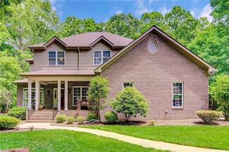 913 Whitney Ct, High Point, NC 27265