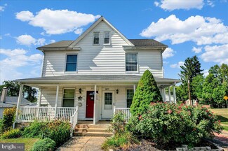 35 Adams St, Enola, PA 17025