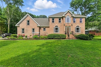 815 Dandy Loop Rd, Yorktown, VA 23692