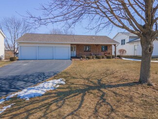 1306 Chadwick Dr, Normal, IL 61761