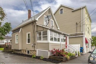 5 Greenwood St, Wakefield, MA 01880