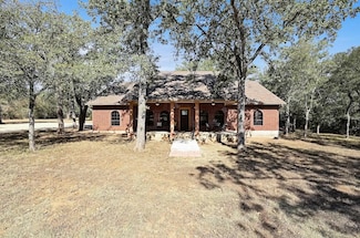 486 Westwood Rd, Lockhart, TX 78644