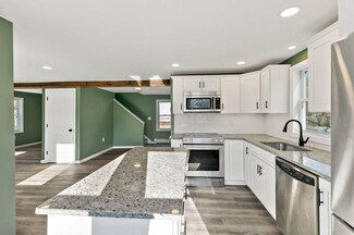 138 Point Grove Rd, Southwick, MA 01077
