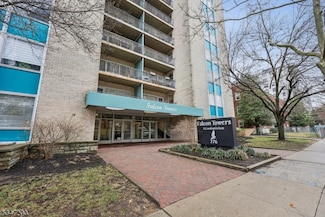 276 Prospect St Unit 4H, East Orange, NJ 07017