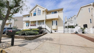 216 N Coolidge Ave, Margate City, NJ 08402