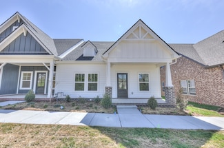 742 Coburg St, Gallatin, TN 37066