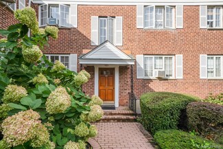 44 Nathan Hale Dr Unit 58A, Huntington, NY 11743