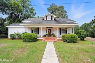 2159 Oakdale Rd, McComb, MS 39648