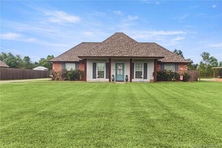 901 E 2nd St, Iowa, LA 70647