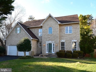 11016 N Lamont Ct, Fredericksburg, VA 22407