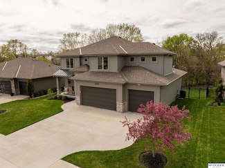 2534 N 187th Cir, Elkhorn, NE 68022