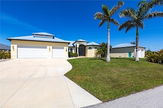 3215 Peace River Dr, Punta Gorda, FL 33983