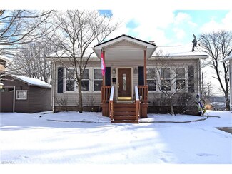 1547 Cullinan Ave, Masury, OH 44438