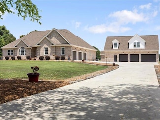 163 Mythical Ln, Ringgold, GA 30736
