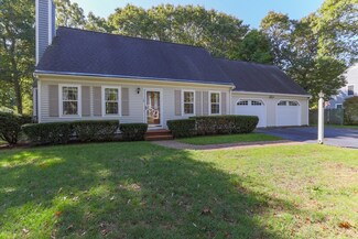 19 Butler Ln, Mashpee, MA 02649