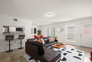 6718 Silvermine Dr Unit 802, Austin, TX 78736