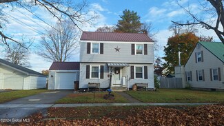 85 4th St, Glens Falls, NY 12801