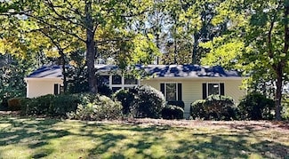 2567 Kingsley Dr NE, Marietta, GA 30062