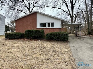 4701 Cedarhurst Rd, Toledo, OH 43613