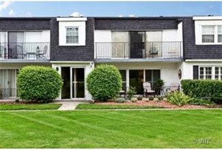 1115 Royal st George Dr Unit 107, Naperville, IL 60563