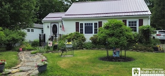 12 Pearl St, Brocton, NY 14716