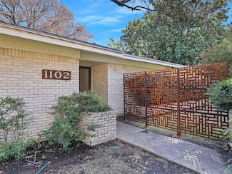 1102 N Graves St, McKinney, TX 75069