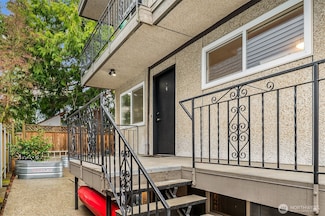 2216 NW 59th St, Seattle, WA 98107