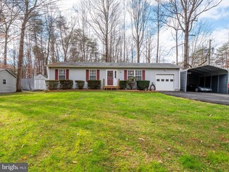 11814 Hilltop Dr, Manassas, VA 20112
